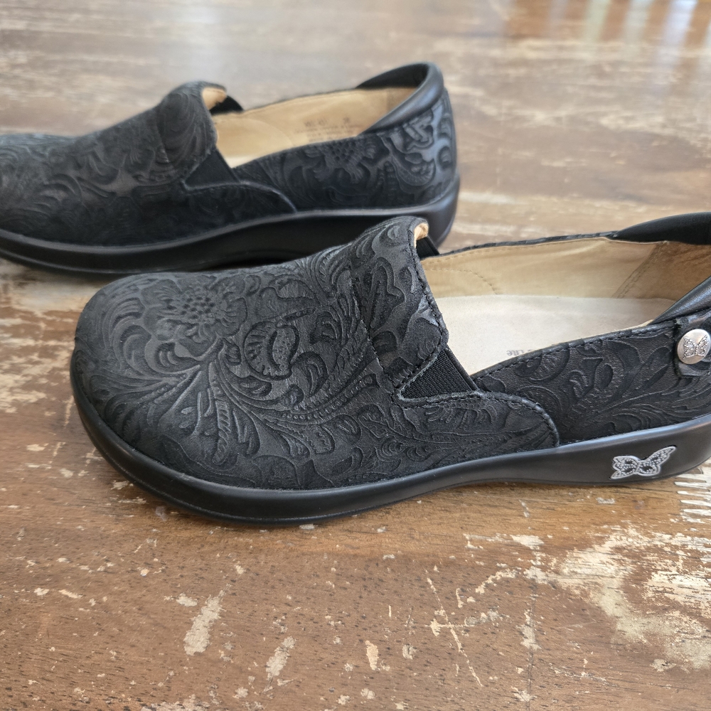 ALEGRIA Black Embossed Slip-On Shoes - Picture 4 of 10